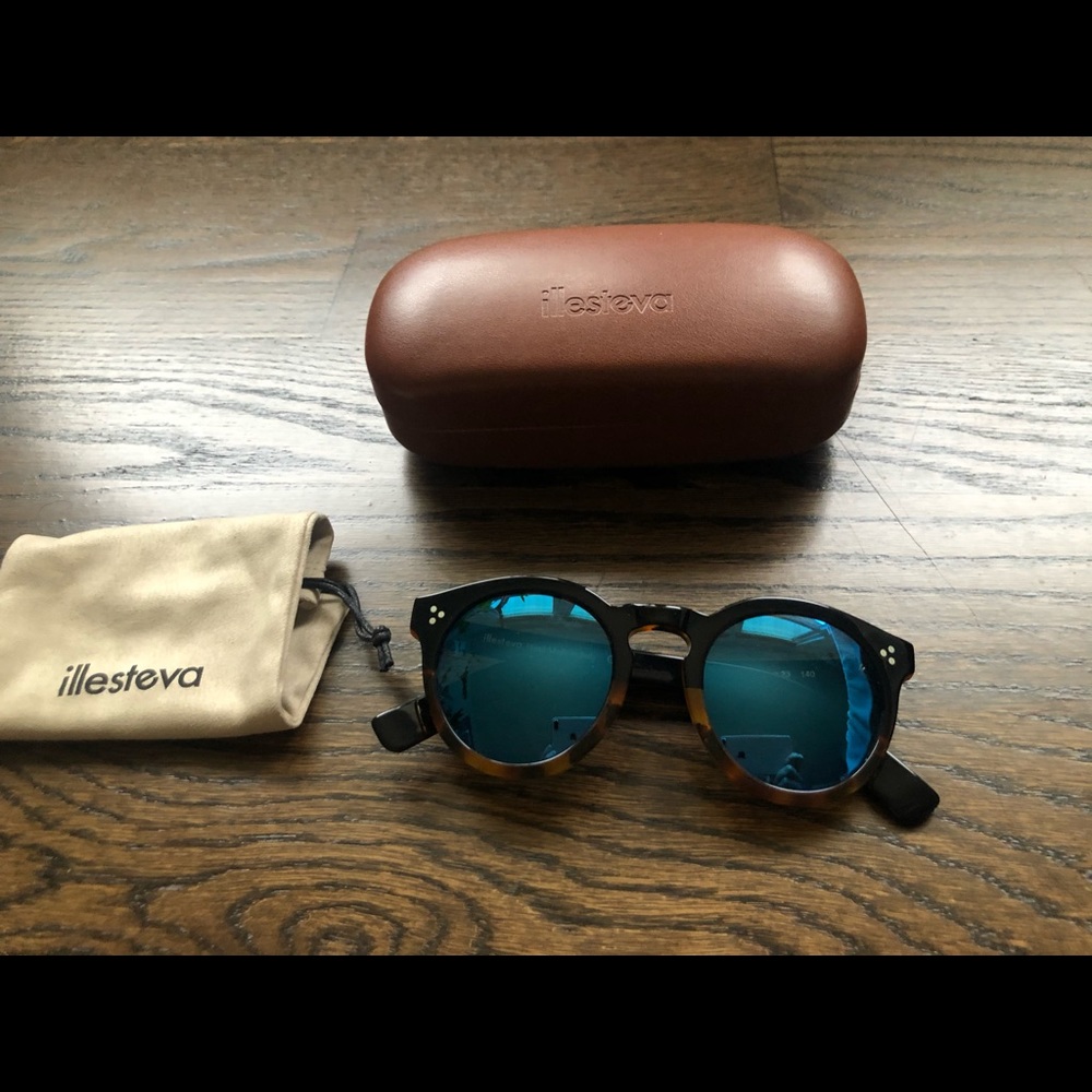 illesteva Sunglasses